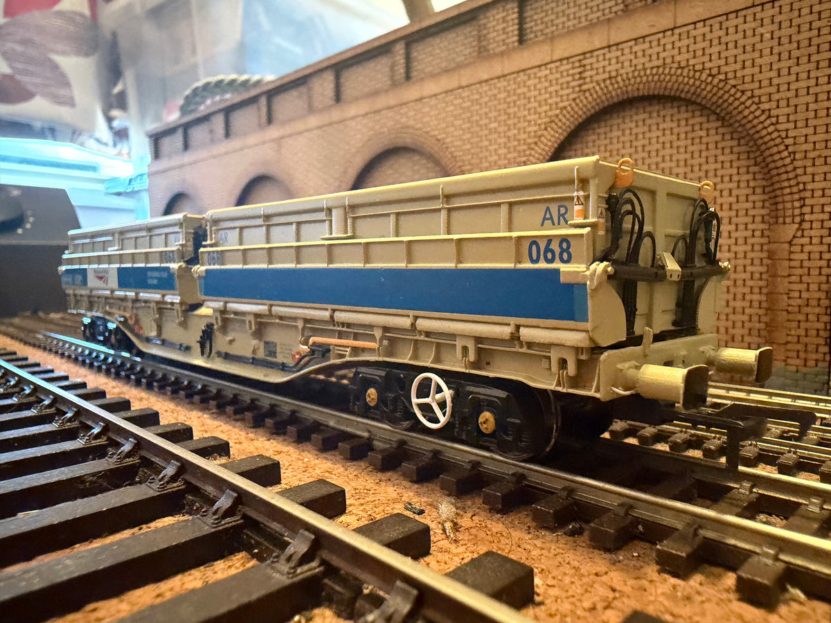 Dapol B859B (OO) Thrall Europa, MRA 57T Bogie Hopper, Full Rake, Pack Of Five in Network Rail Blue and Grey 