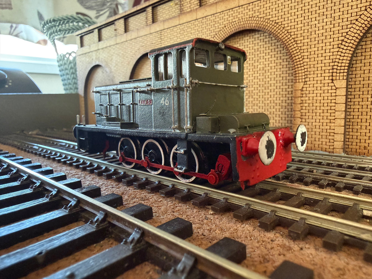 Bachmann / Unknown (OO) Hudswell Clarke / Hunslet Rebuild, 0-6-0 Diesel Mechanical No.46 “King” 