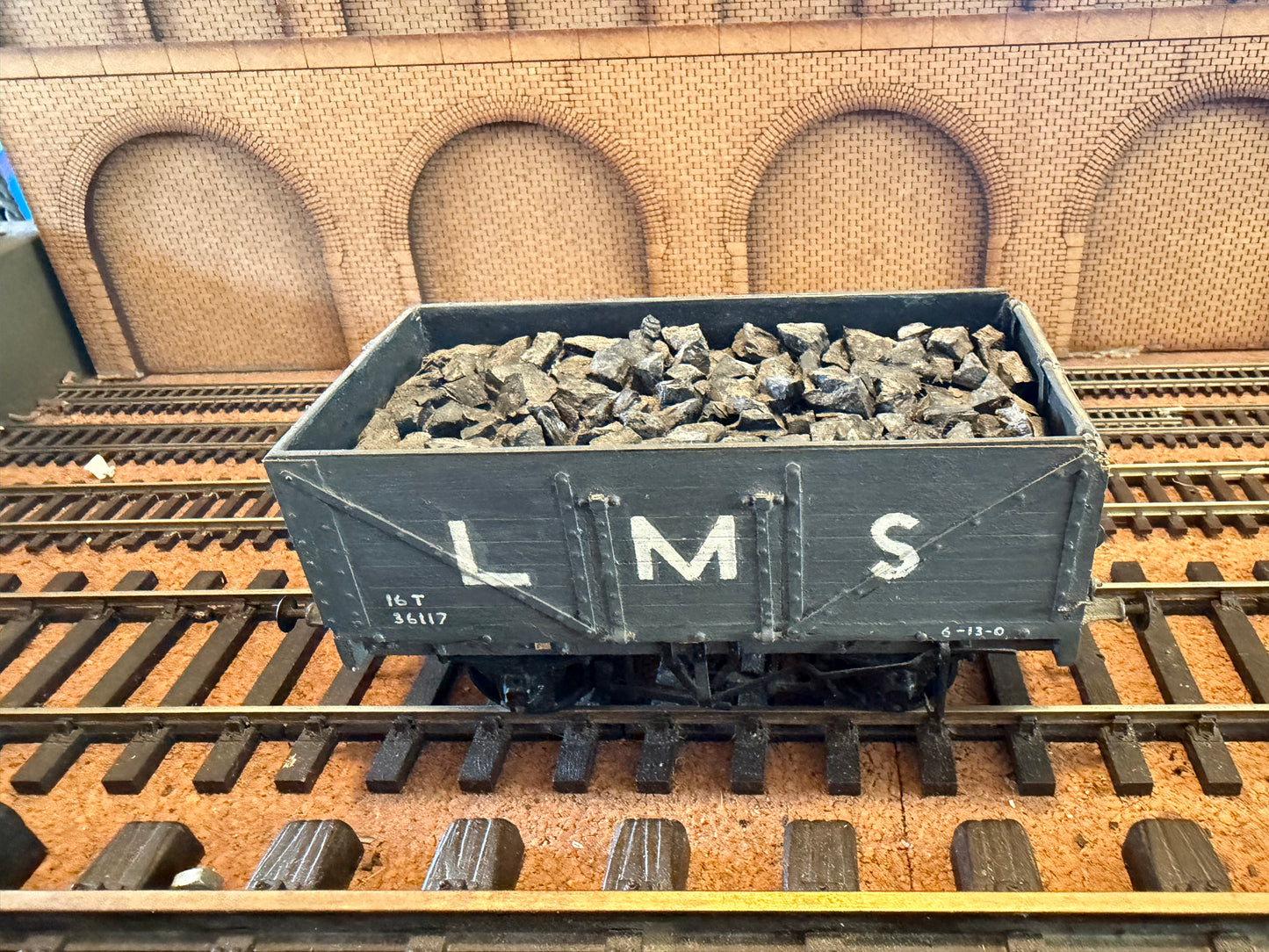 Scratch Built (O Gauge) London Midland & Scottish Railway 16T Severn Plank Tipper Wagon No.36117 in LMS Grey 