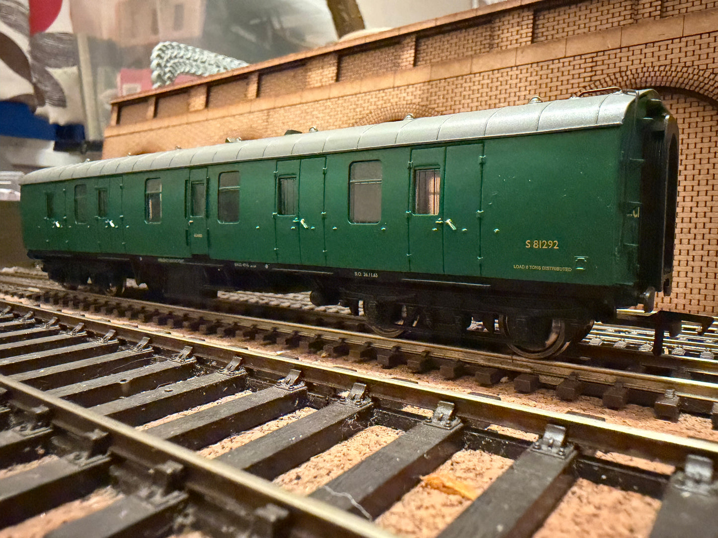 Bachmann 39-178A (OO) British Railways MK1 57ft Baggage Gangwayed Full Brake No.S81292 in BR Southern Region Green 