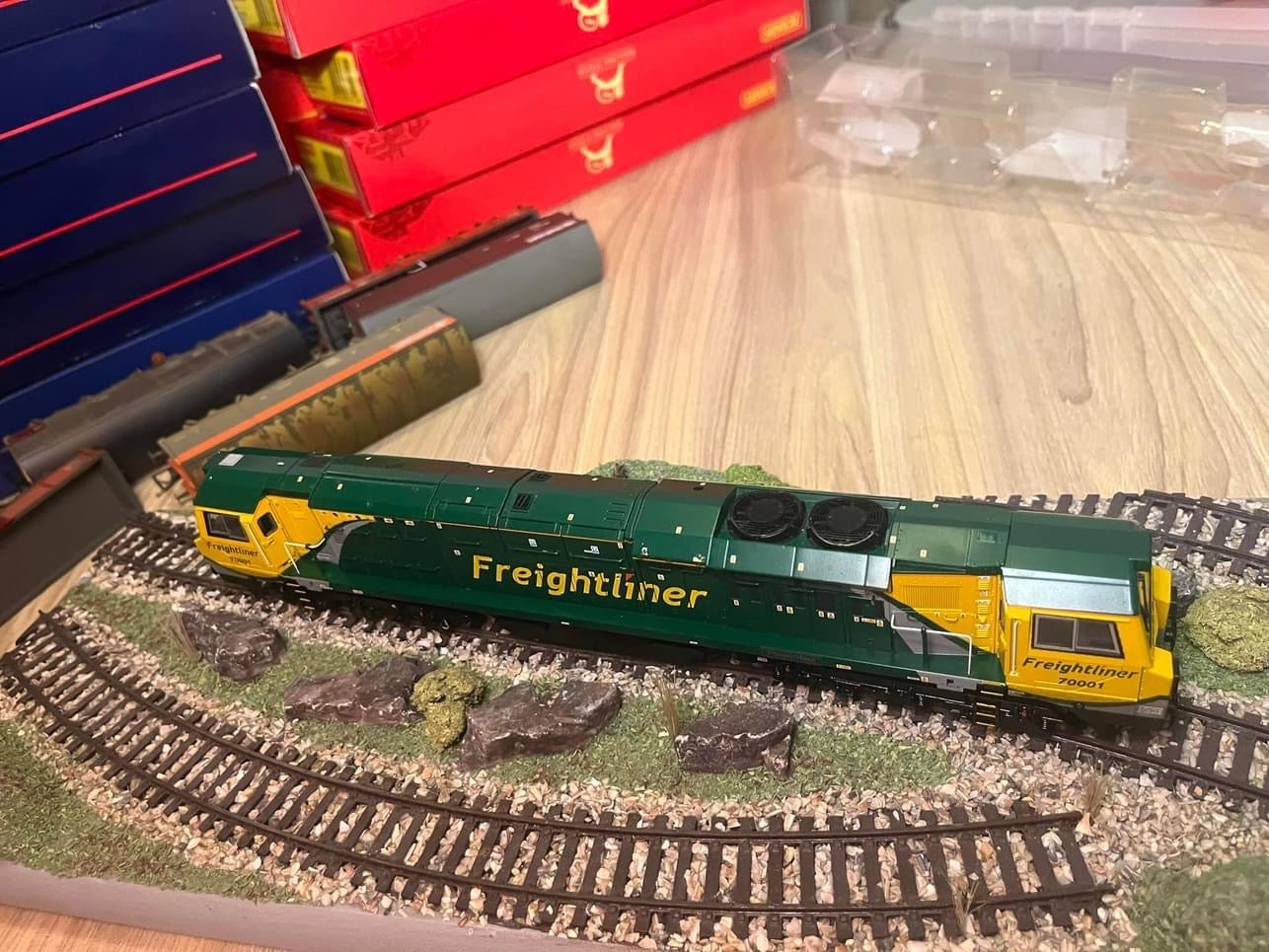 Bachmann, General Electric, Class 70, No 70001 “PowerHaul” in Freigtliner Green and Yellow, Special Edition. DCC Sound Fitted.