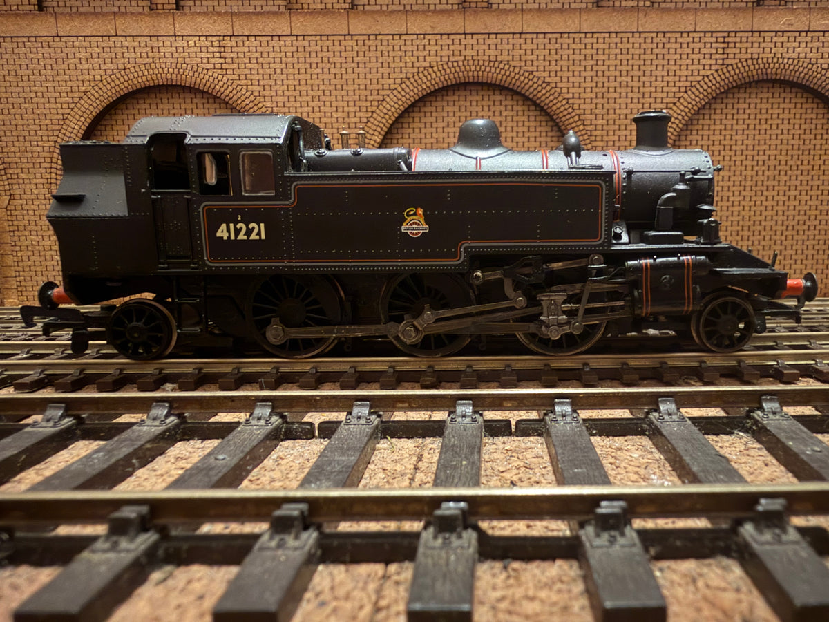 Bachmann 31-450 (OO) British Railways [LMS] ‘Ivatt’ 2MT ‘Micky Mouse’ No.41221 in lined British Railways Black With Push Pull Equipment. (Shed Code 11B, Barrow In Furness Depot)