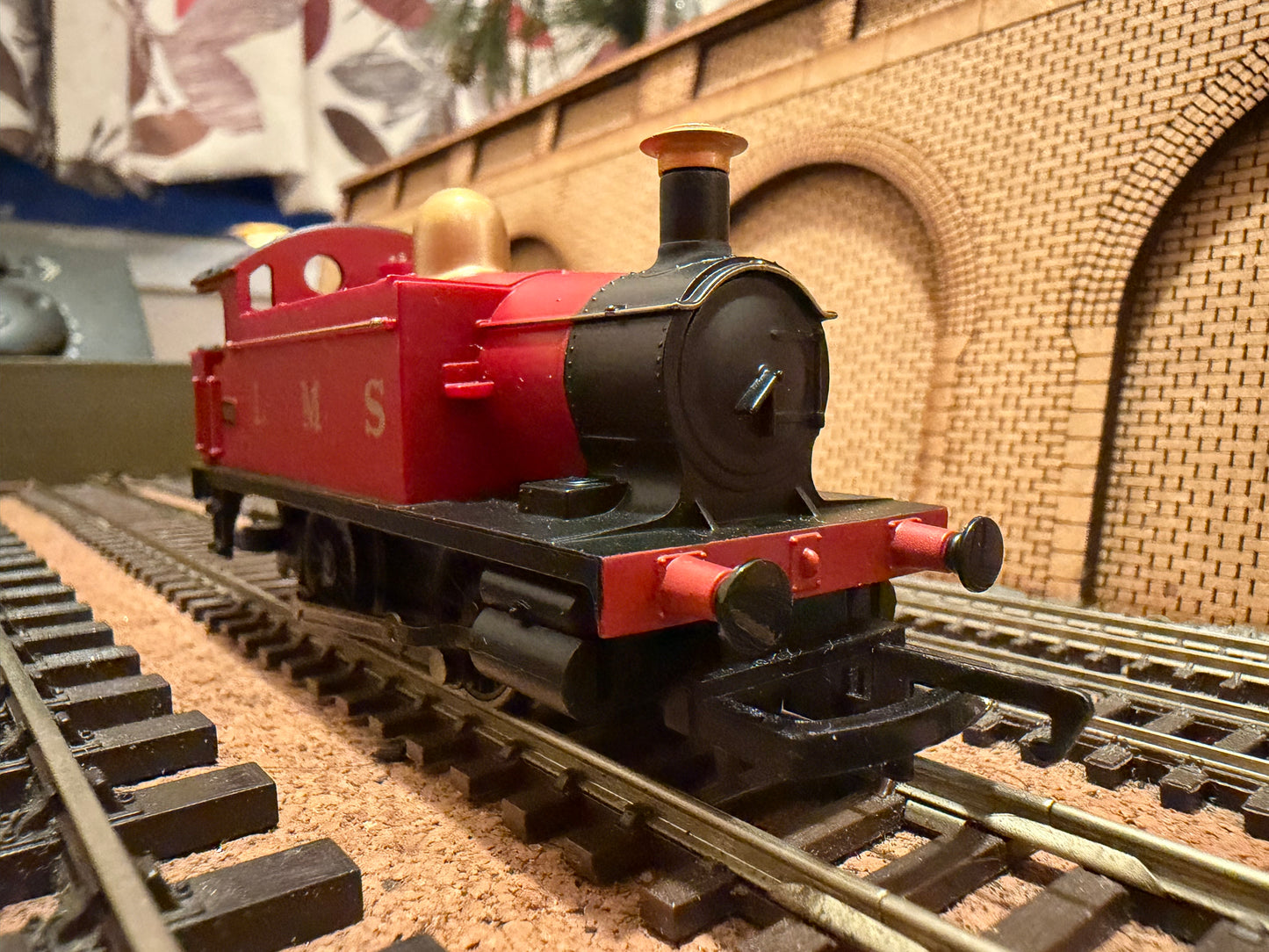 Hornby R1224 (OO) Urban Rambler, starter set. 