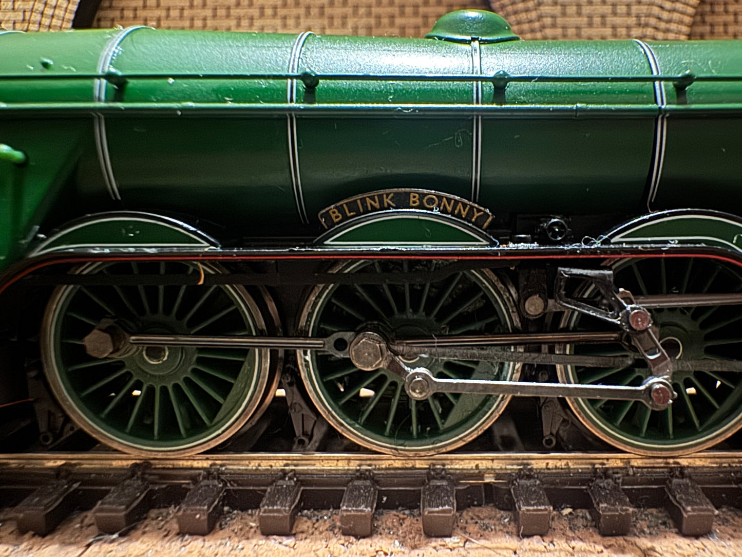 Hornby TT1001AM (TT120) The Scotsman, Starter Set. DCC Ready 