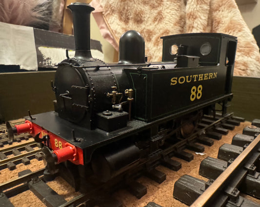 Dapol 7S-018-003 (O) Ex LSWR Class B4, No.88 in Southern Railway Lined Black. DCC Ready