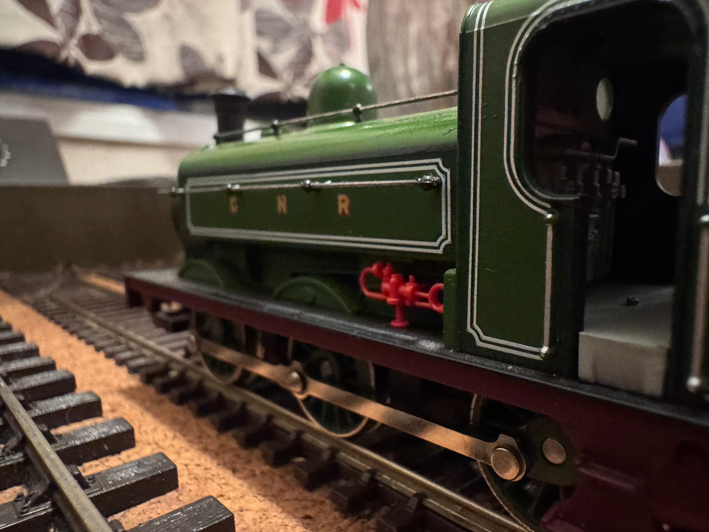 Hornby R396 (OO) Great Northern Railway J13 No.1247 in GNR Apple Green 