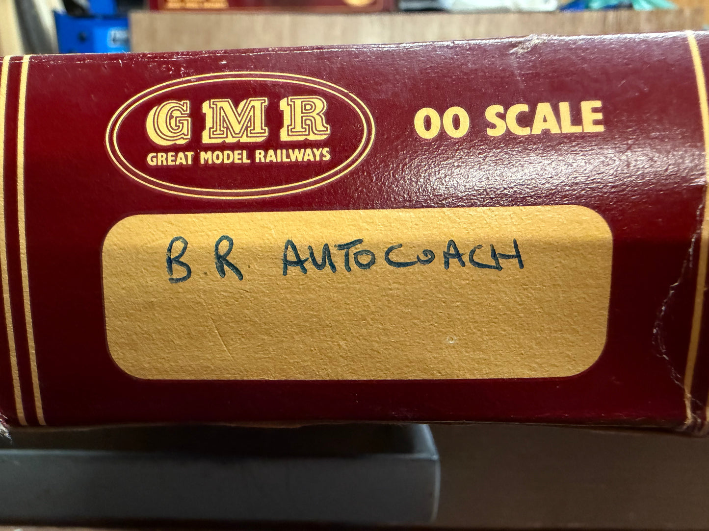 Airfix GMR 54256 (OO) Ex GWR Auto Coach No.W187W in unlined British Railways Maroon. 