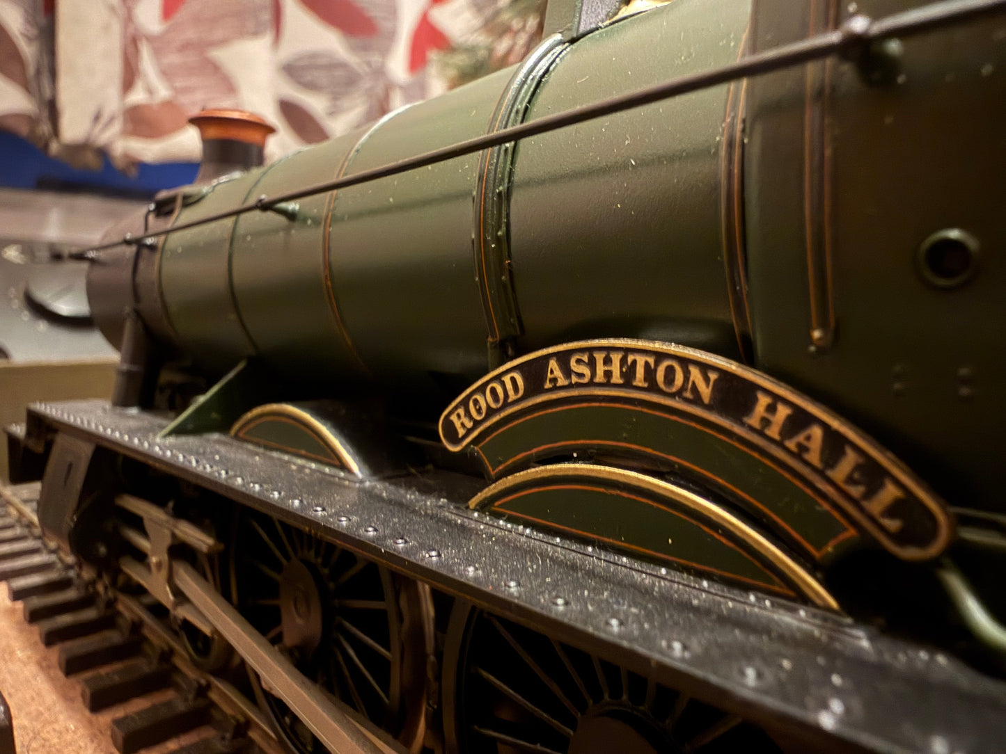 Tower Models (O) Great Western Railway 49xx ‘Hall Class’ No.4965 “Rood Ashton Hall” in Lined Great Western Railway Livery. 