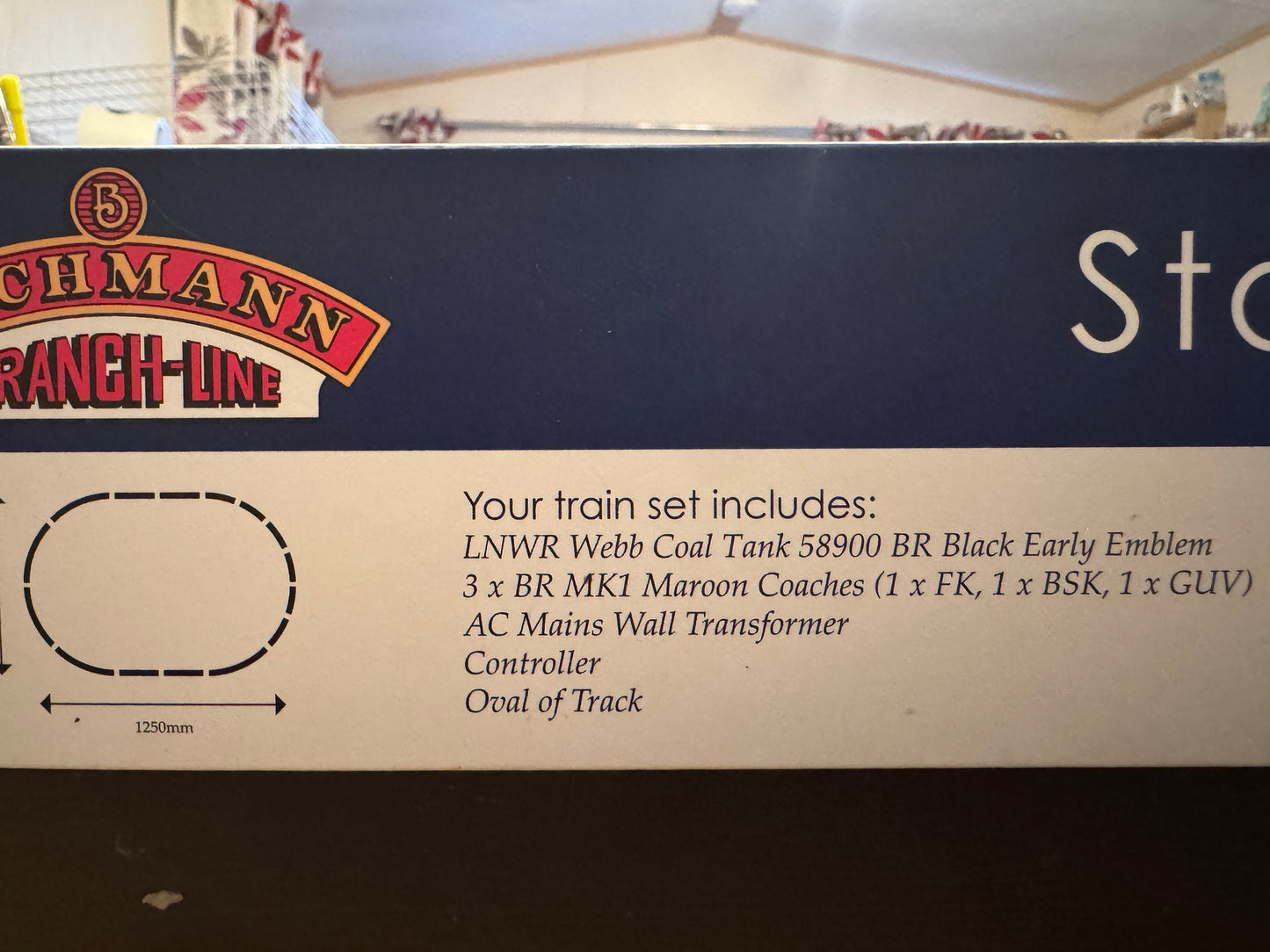 Bachmann 30-180 (OO) Station Pilot Starter Set. DCC Ready 
