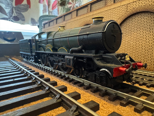 Lima L205103a (OO) Great Western Railway 60xx ‘King’ No.6000 “King George V” in GWR Lined Green and Bell. 