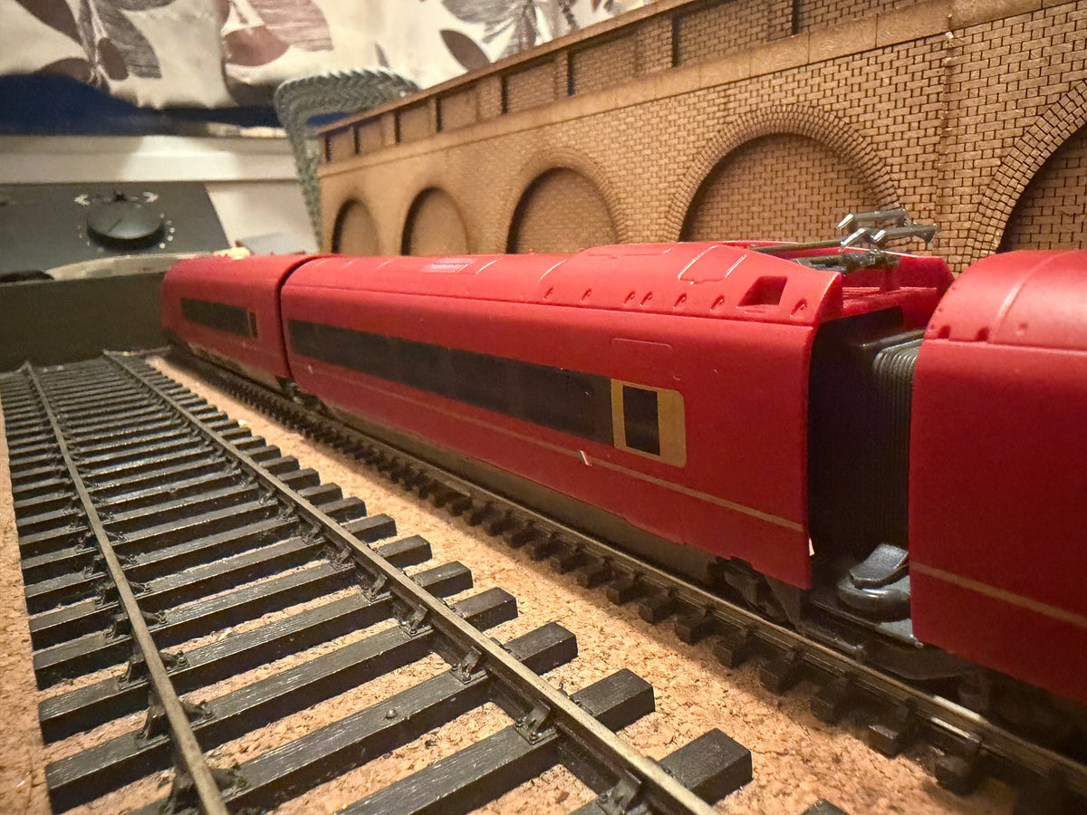 Lima HL1041 (HO) Italo Nuovo Trasporto Viaggiatori Class 575 Starter Set 