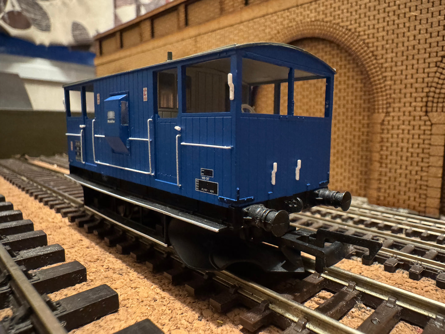 Hornby R6711 Ex BR, ‘Shark’ Ballast Plough Brake Van No.DB993748 in Mainline Freight Livery