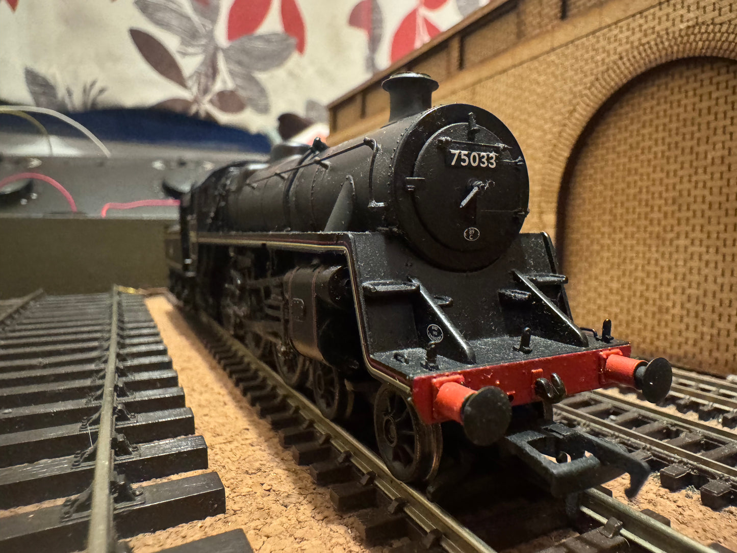 Bachmann 31-118 (OO) British Railways Standard 4MT 4-6-0 No.75033 in British Railways Lined Black. (Shed Code 89C, Aberystwyth Depot). DCC Ready