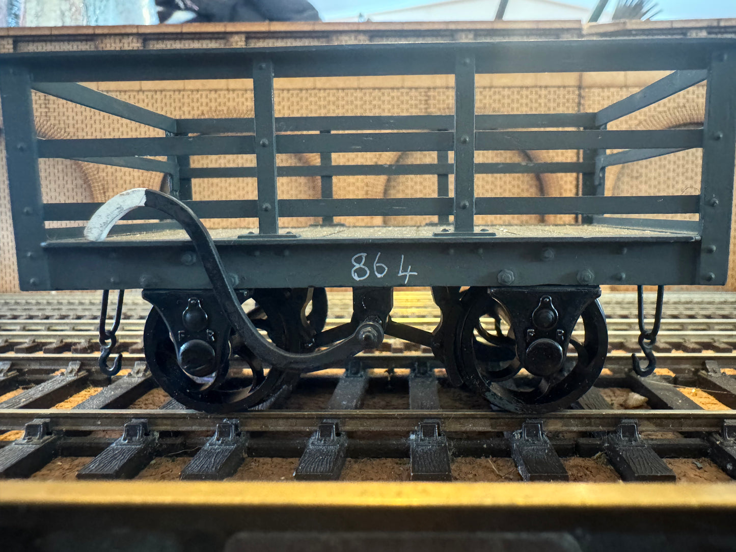 Cooper-Craft (SM32 / 16mm Scale) Festiniog Railways Slate Wagon No.864 in Dark Grey 