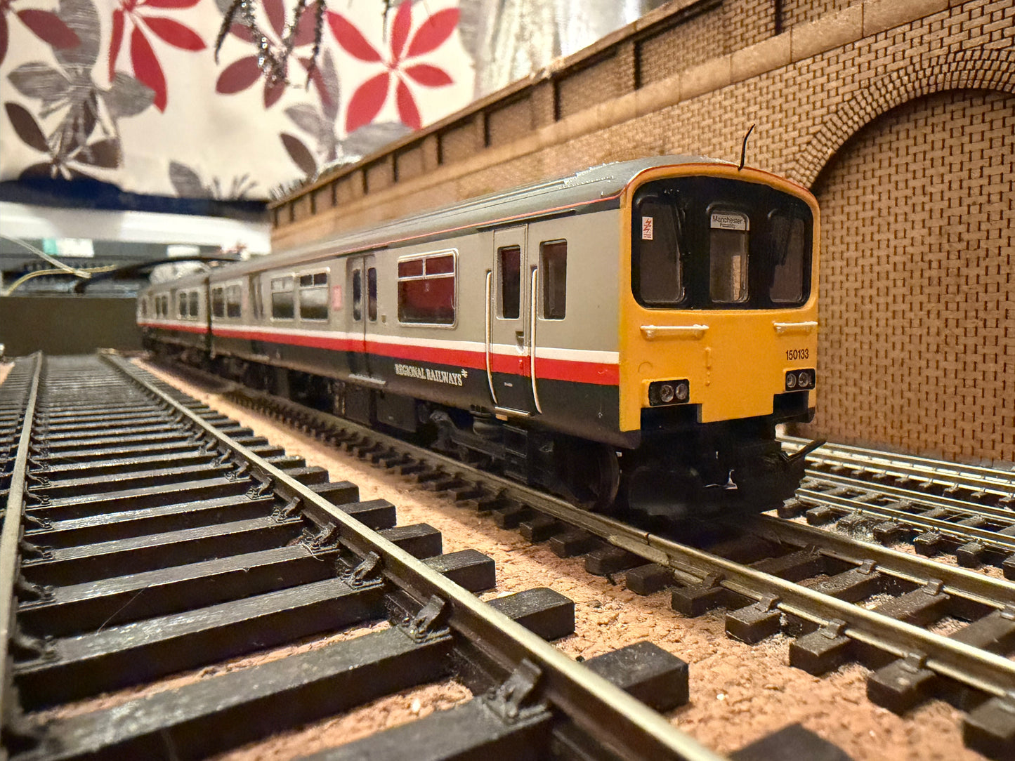 Bachmann 32-930 (OO) British Rail, Class 150/1 No.150133 in Regional Railways / Manchester Passenger Transport Executive Livery. DCC Ready 