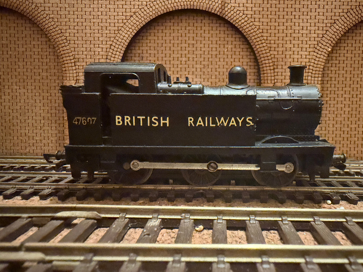 Tri-ang T.90 (TT) Ex LMS, Fowler 3F ‘Jinty’ No.47607 in early British Railways Unlined Black 