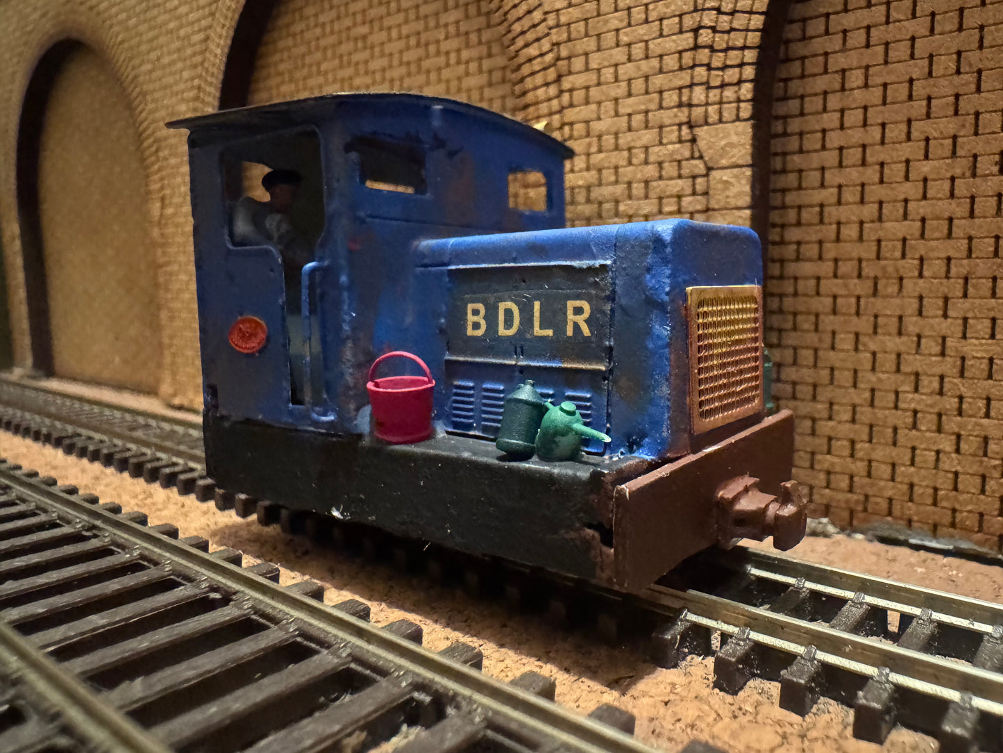 Tomytec / Unknown (OO9) Freelance Narrow Gauge Diesel Shunter 