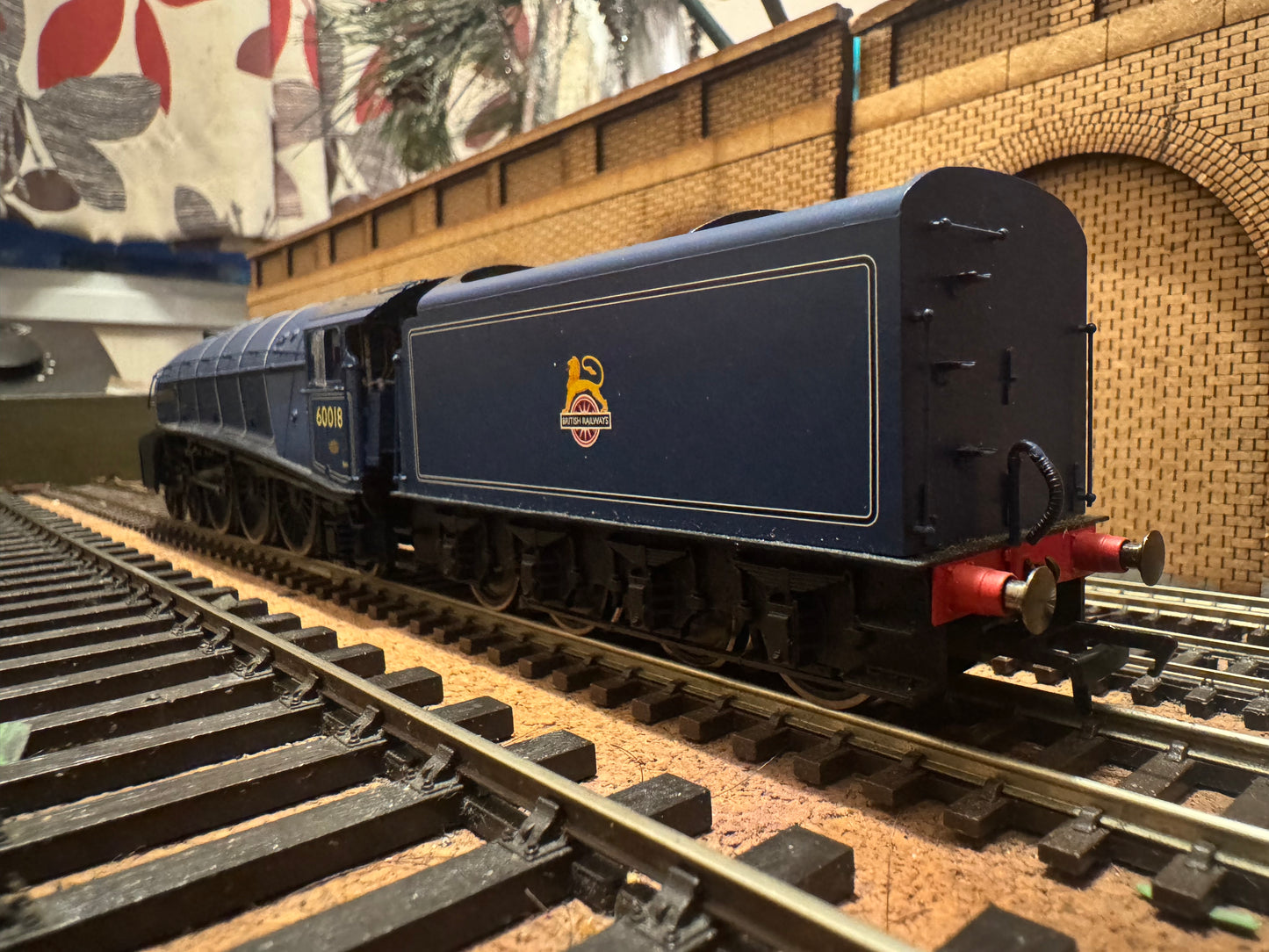 Hornby R2991XS (OO) Ex LNER A4 No.60018 ‘Sparrow Hawk’ in British Railways Express Blue. (Shed Code 52A, Gateshead Depot) DCC Sound Fitted 