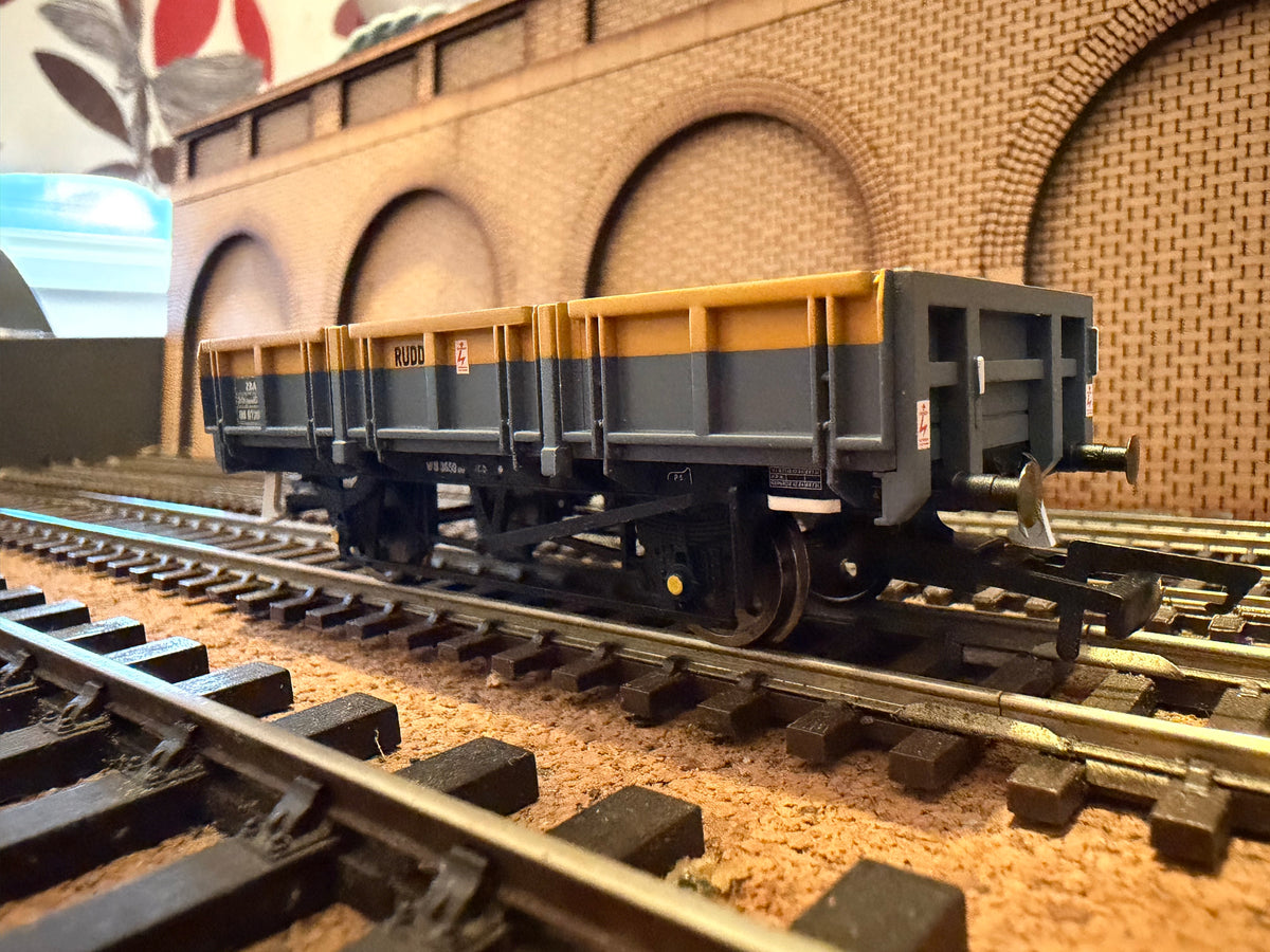 Hornby R6415 (OO) British Rail ZBA 21T (RUDD) No.DB972007 in BR ‘Dutch’ Livery. 