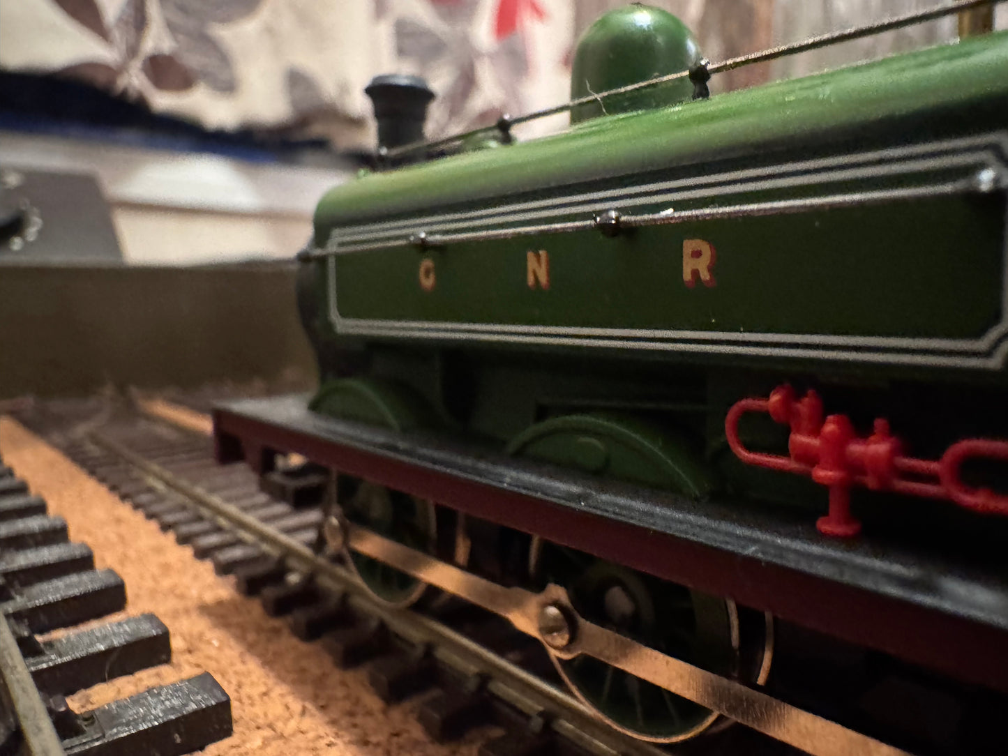 Hornby R396 (OO) Great Northern Railway J13 No.1247 in GNR Apple Green 