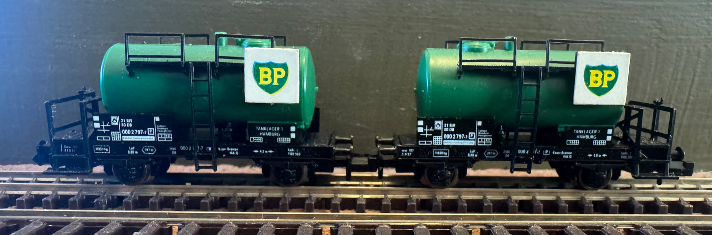 Fleischmann 8402 (Euro N Gauge / 1:160) Deutsche Bahn / British Petroleum Kesselwagen No.000 2 797 - 7.. 