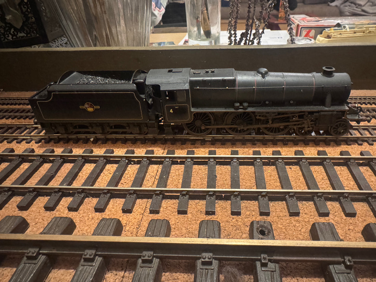 Hornby R2995XS (OO) EX LMS Class 5MT ‘Black Five’ (No Number) in Weathered BR Black. DCC Sound Fitted 
