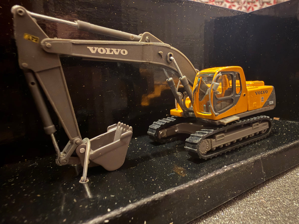 Hobby Works / Volvo (1:87 / HO) Volvo EC210 Crawler Excavator 