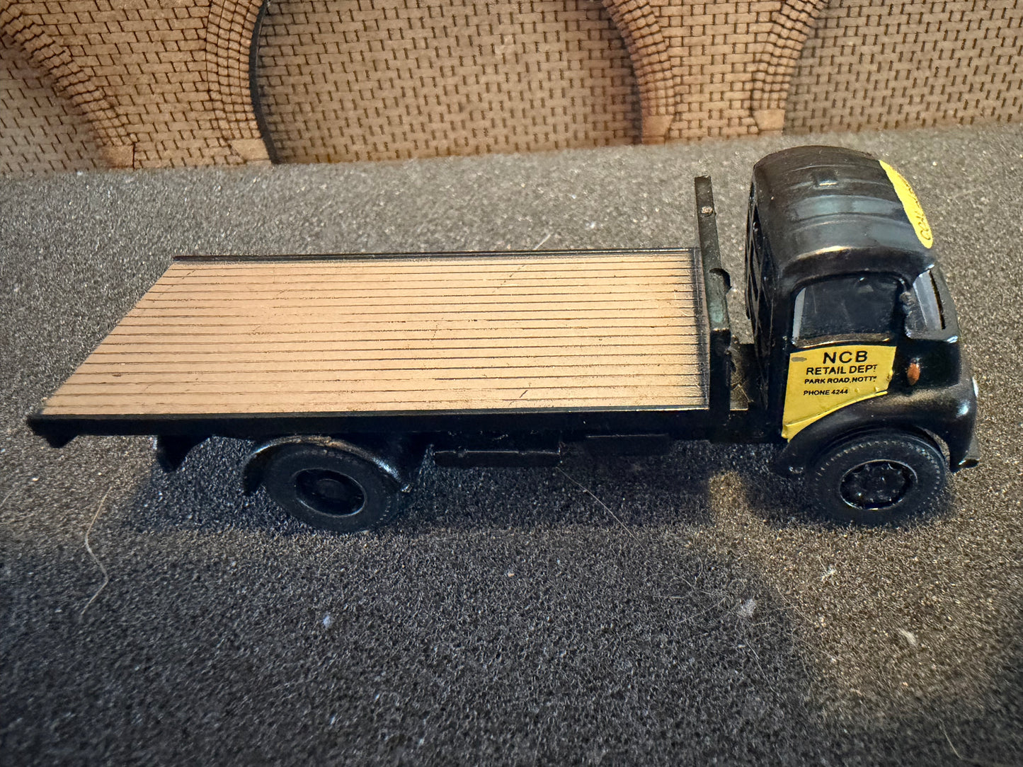 Base Toys D-71 (1:76 / OO) Thornycroft Flatbed in National Coal Board Retail Department of Nottingham Livery