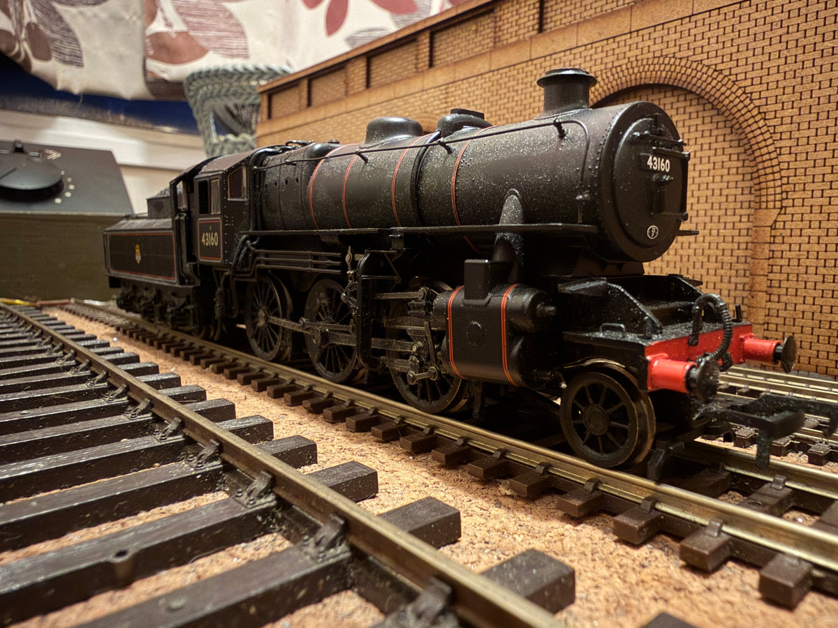 Bachmann 32-577 (OO) British Railways [LMS] ‘Ivatt’ 4MT ‘Fargo’ No.43160 in BR Lined Black. (Shed Code 32F, Great Yarmouth Beach Depot) DCC Ready 