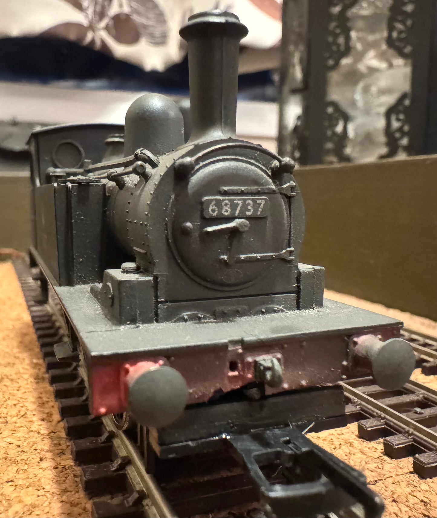 Bachmann 31-055A (OO) Ex NER / LNER Class J72, No.68737 In Weathered British Railways Unlined Black. 