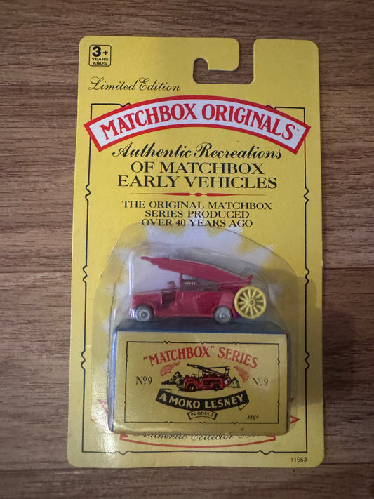 Matchbox MOKO Lesney MB963 S3 (1:146 scale) Dennis F.2 Fire Engine. Special Edition.