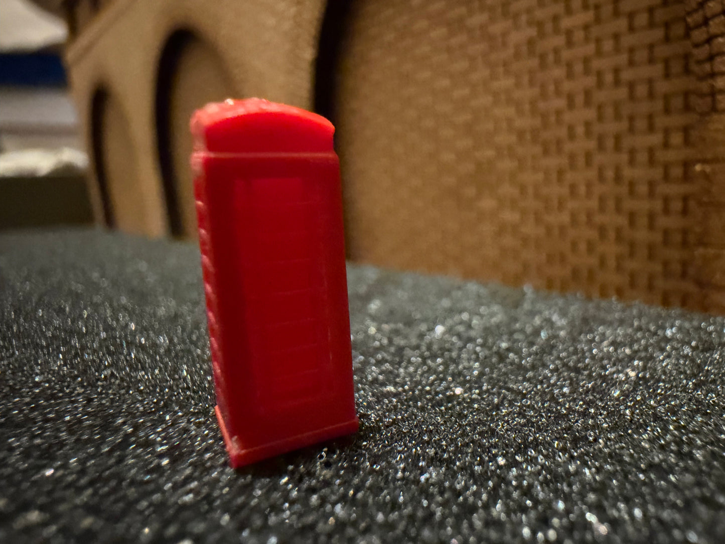 Manufacturer Unknown (N Gauge) British Telecom K6 Phone Box.