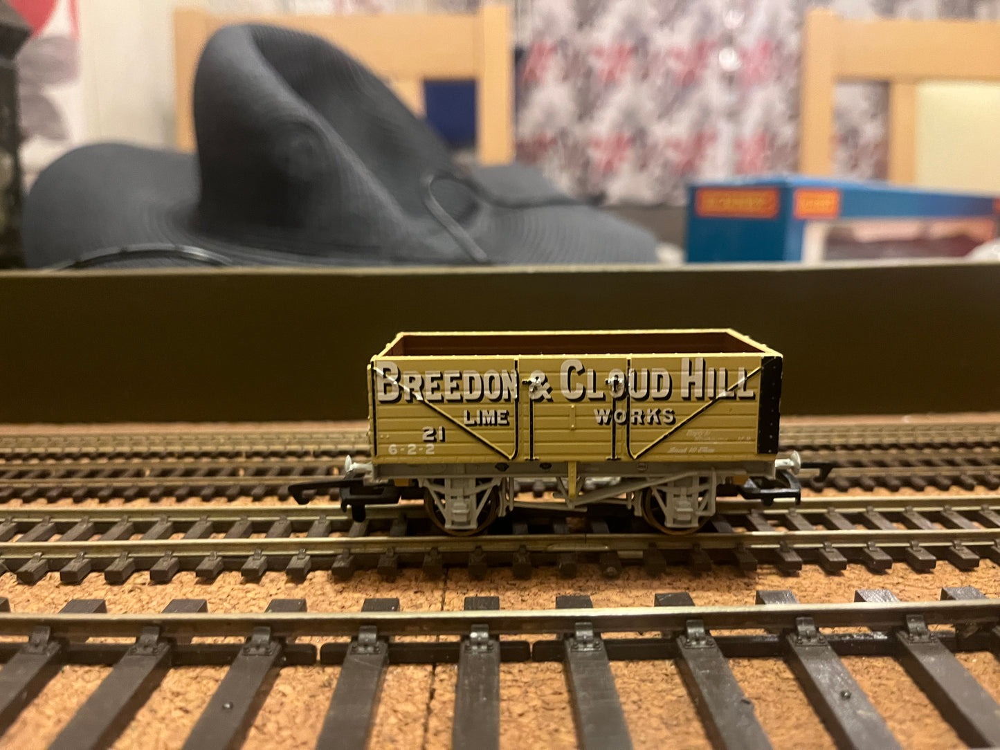 Hornby (OO) Breedon & Cloud Hill Lime works, Severn Plank Open Wagon No.21
