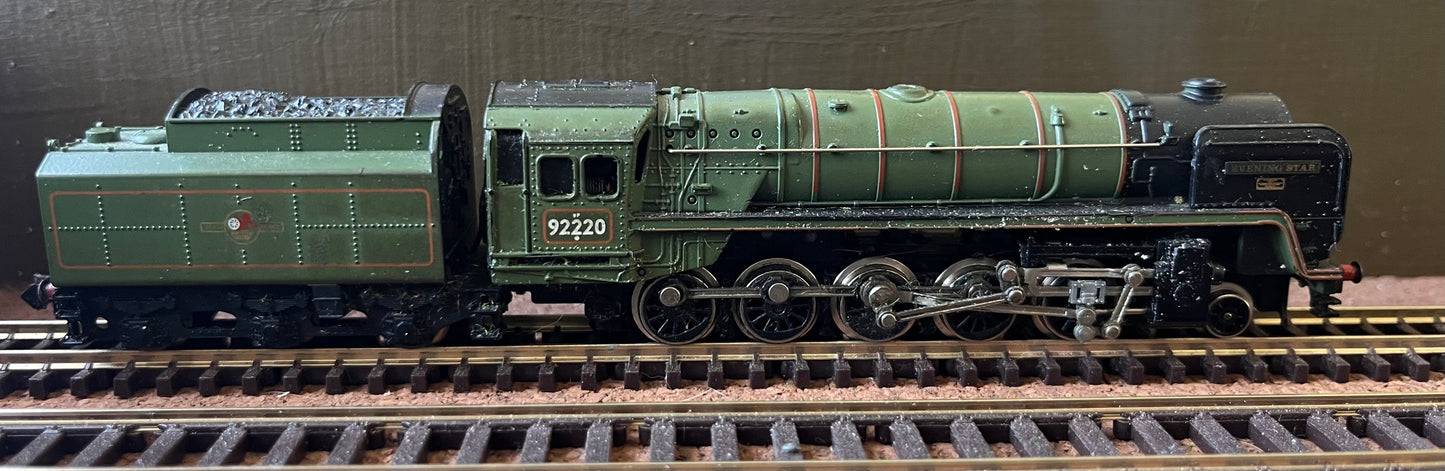Hornby Minitrix (N Gauge) British Railways 9F, No.92220 “Evening Star” in BR Lined Green
