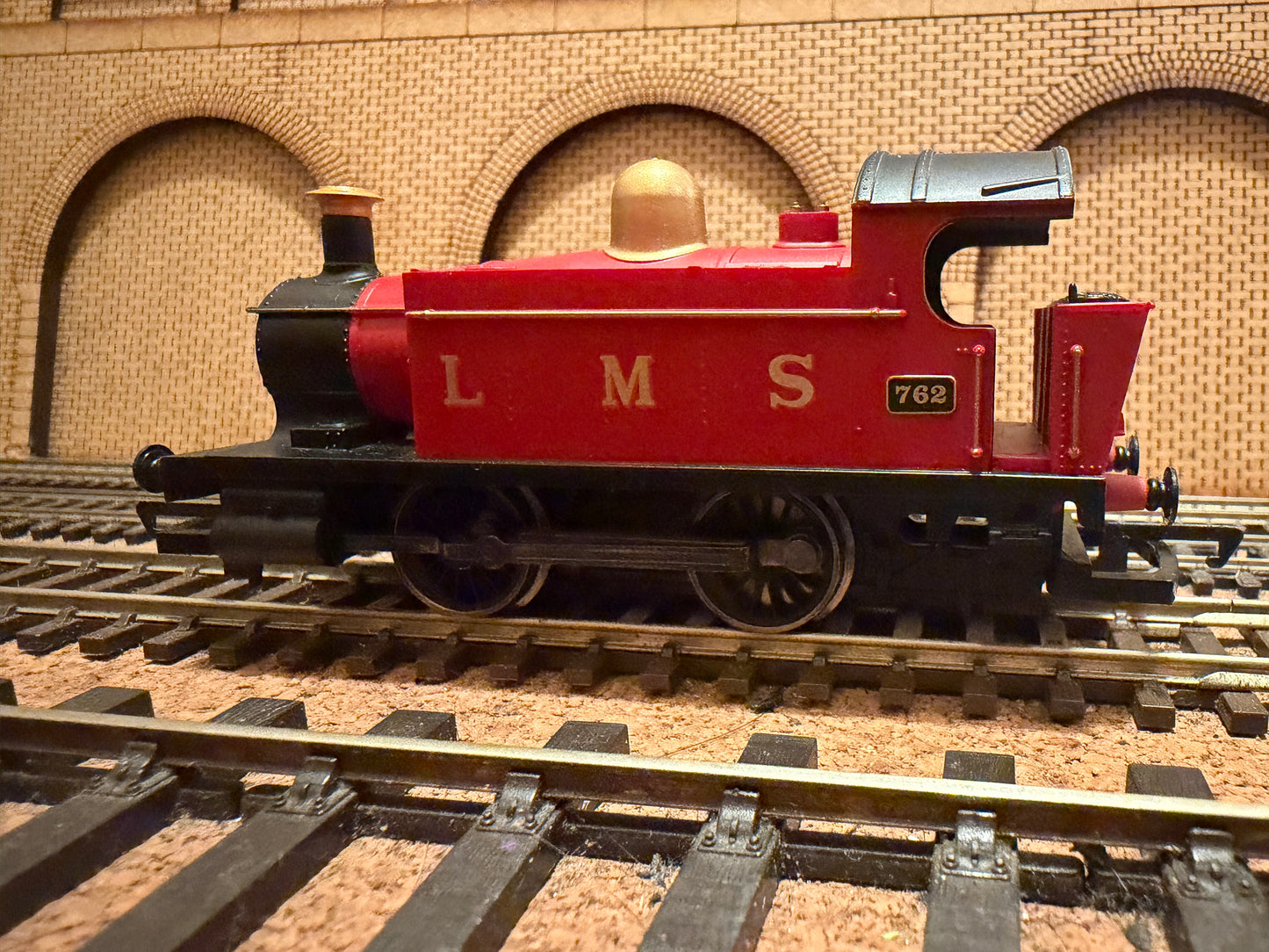 Hornby R1224 (OO) Urban Rambler, starter set. 