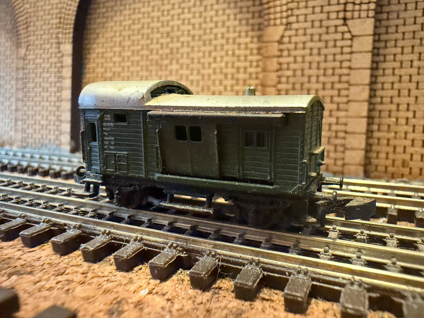 Marklin 8609 (Z) Deutsche Bahn Baggage No.131878 in DB Green. 