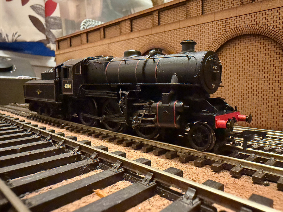 Bachmann 32-577 (OO) British Railways [LMS] Ivatt 4MT ‘Fargo’ No.43102 in BR Lined Black. (Shed Code 51A, Darlington Depot) DCC Ready 