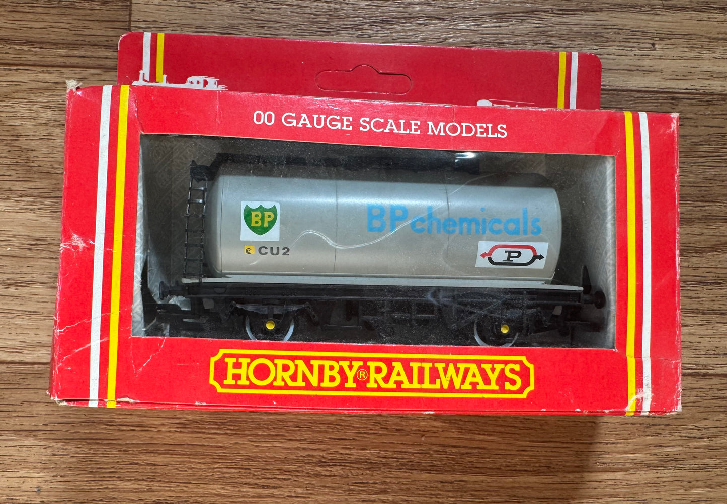 Hornby R.218 (OO) British Rail, TTA Tanker wagon in BP Chemicals Livery 