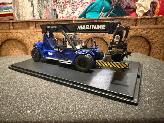 Oxford Diecast 76KRS006 (1:76 / OO) Korecranes Container Reach Stacker In Maritime Livery 