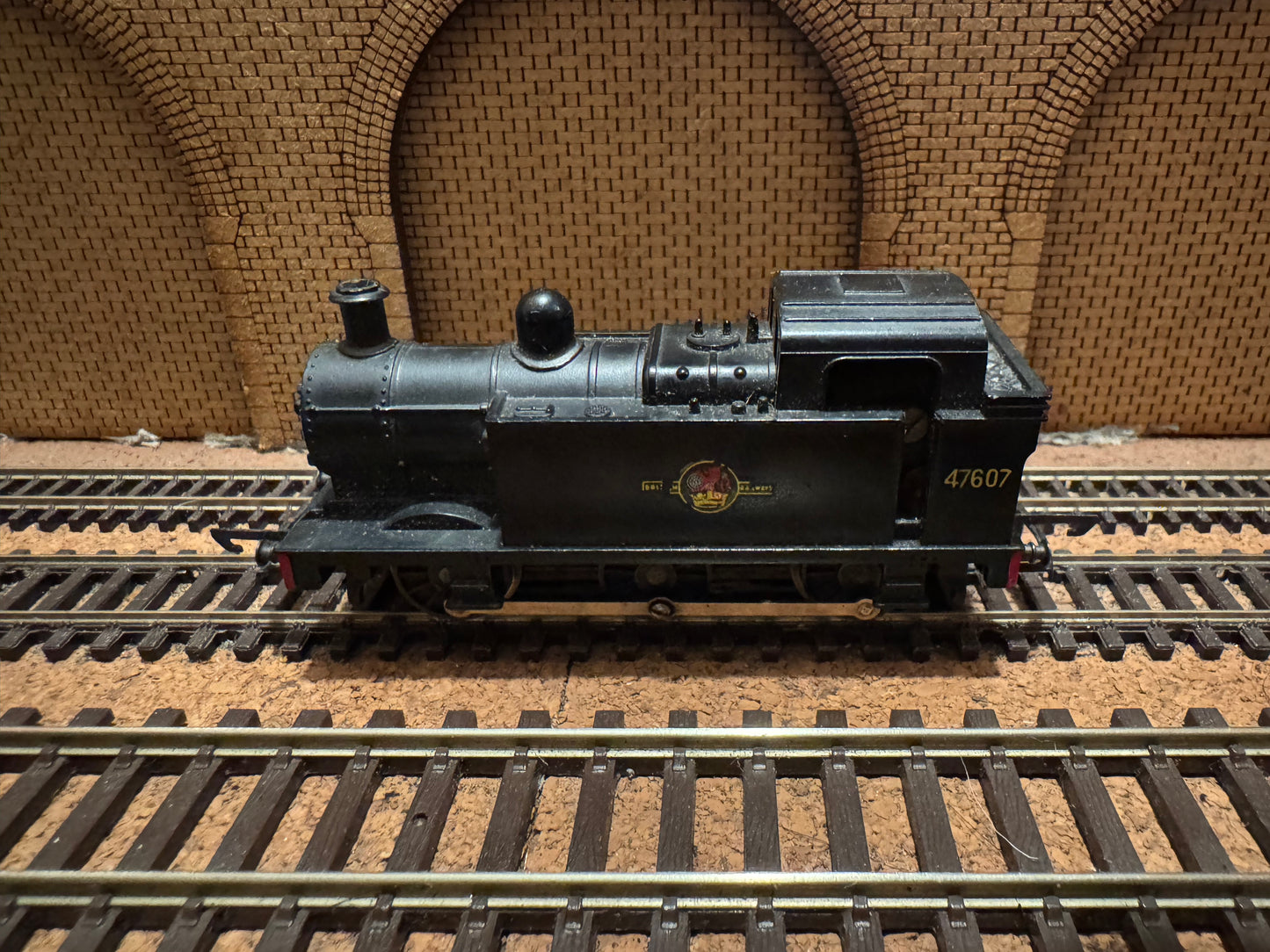 Tri-ang T.90 (TT) Ex LMS ‘Folwer’ 3F ‘Jinty’ No.47609 in British Railways Unlined Black. 