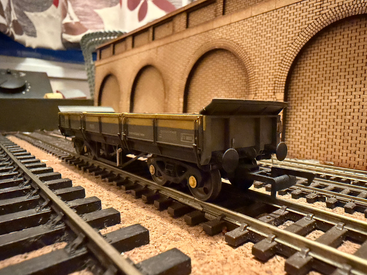 Dapol 4F-043-013 (OO) British Rail, YCV ‘Terbot’ Wagon No.DB978281 in weathered BR Civil Engineer ‘Dutch’ Livery 