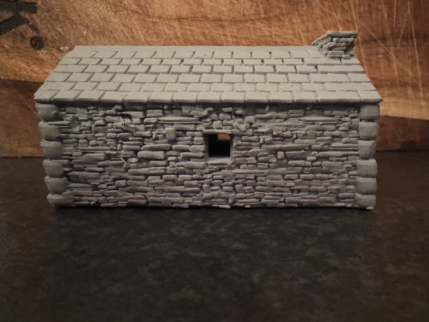 Mark Holcroft (OO / OO9) Bothy. Unpainted. 