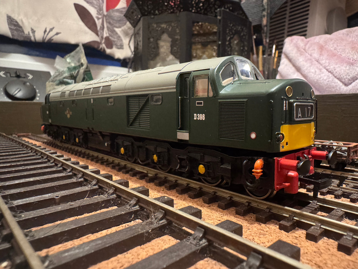Bachmann 30-090 (OO) Bachmann of Europe 15th Anniversary Limited Edition. Tees-Tyne Pullman Double Set. No.62 of 1000. DCC Ready
