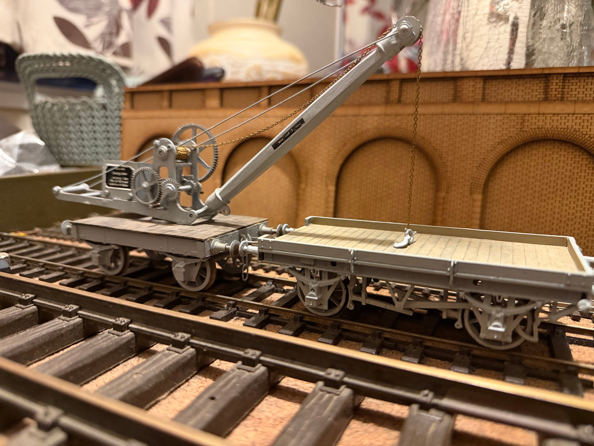 Manufacturer Unknown (O Gauge) Midland Railway, 5 Ton Travelling Mechanical Crane and Jib Wagon. 