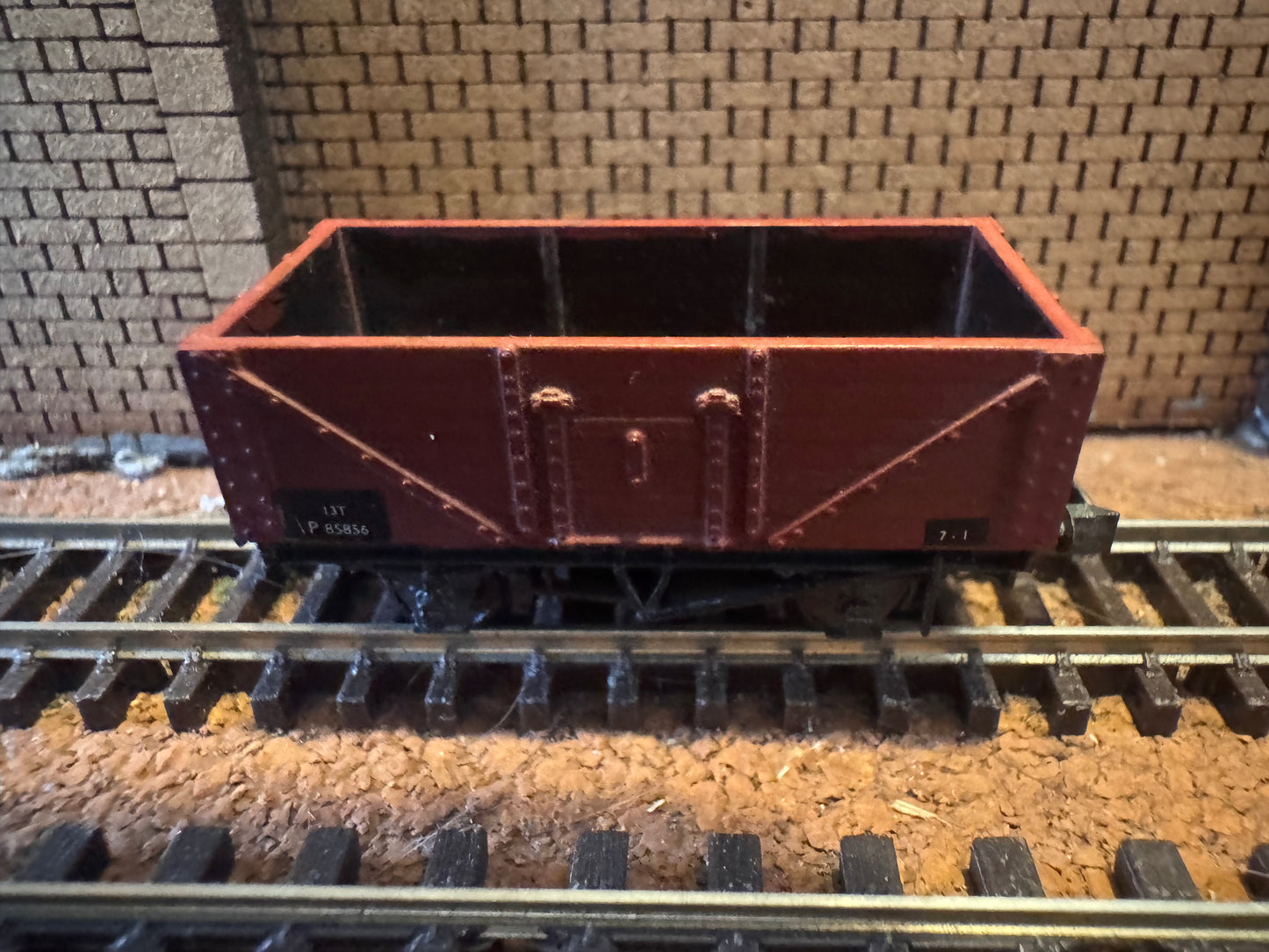 Peco KRN-41 (N Gauge) British Railways Severn Plank Open 13T Wagon No.P85856 