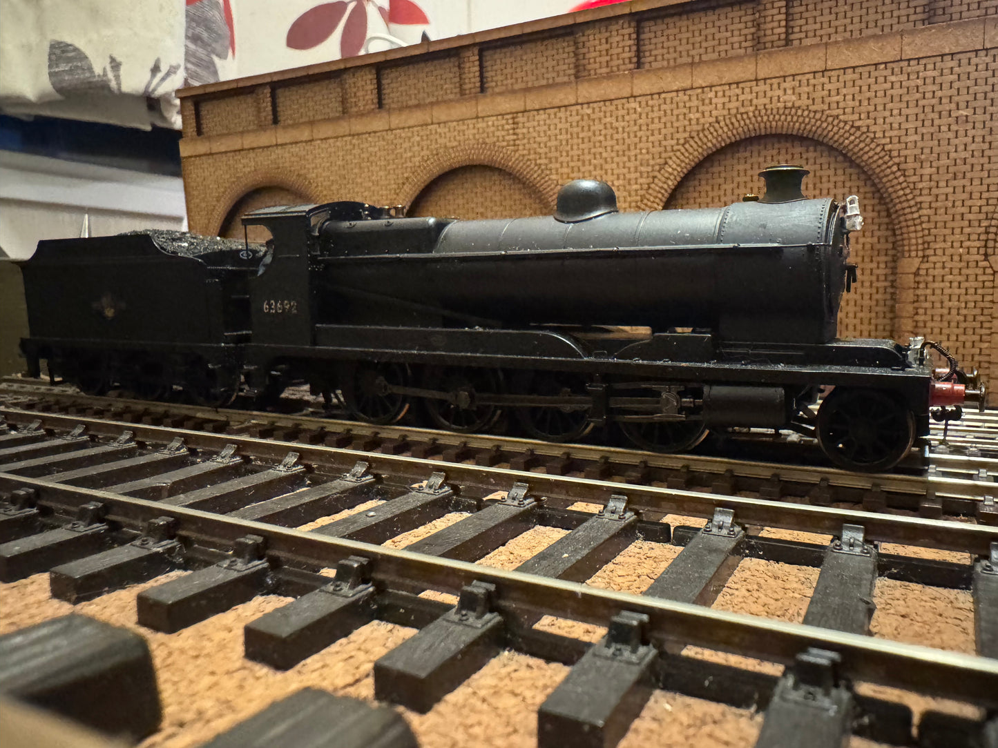 Bachmann 31-005 (OO) Ex GCR / LNER, O4 No.63692 in Weathered British Railways Black. (Shed Code 36C, Fordingham Depot) DCC Ready