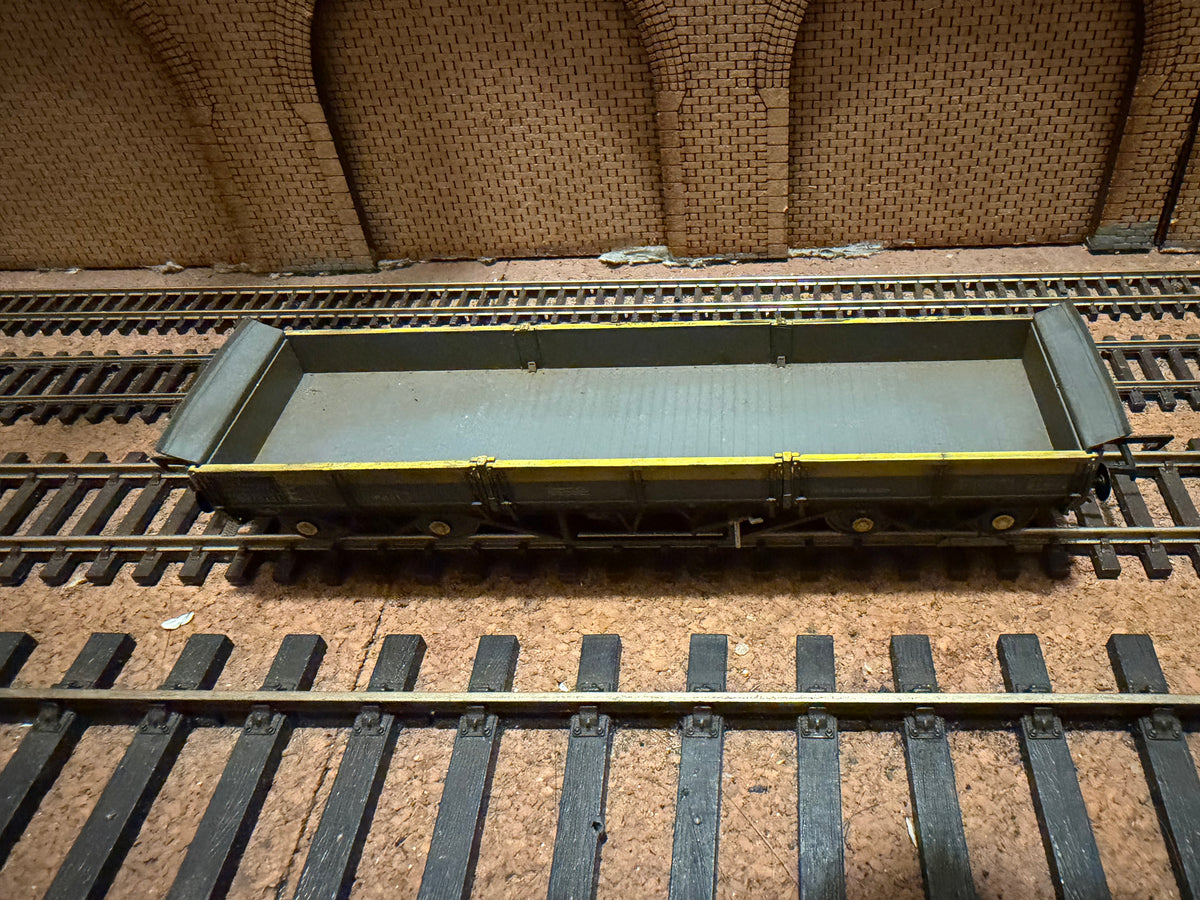 Dapol 4F-043-013 (OO) British Rail, YCV ‘Terbot’ Wagon No.DB978281 in weathered BR Civil Engineer ‘Dutch’ Livery 