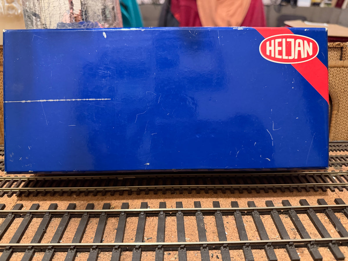 Heljan 17021 (OO) British Railways, Clayton Type 1 [Class 17] No.D8529 in British Rail Blue. DCC Ready 
