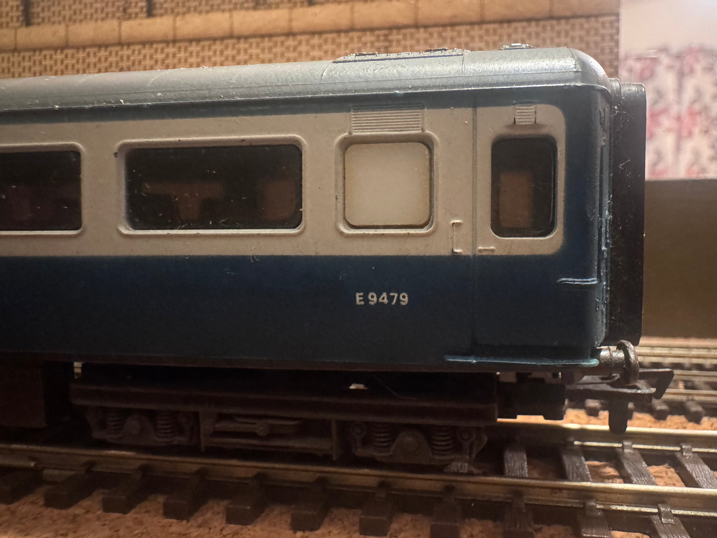 Airfix 54200 (OO) British Rail MK2D Brake Second Open No.E9479 in British Rail Blue Grey 