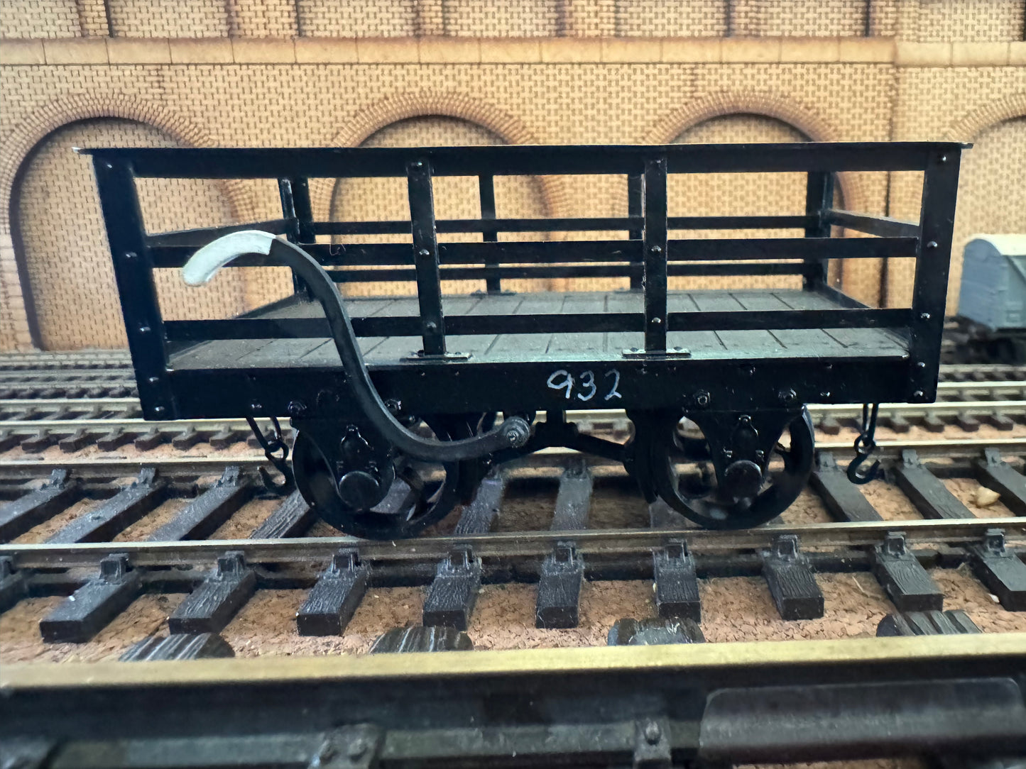 Cooper-Craft (SM32 / 16mm Scale) Festiniog Railways Slate Wagon No.932 in Black 
